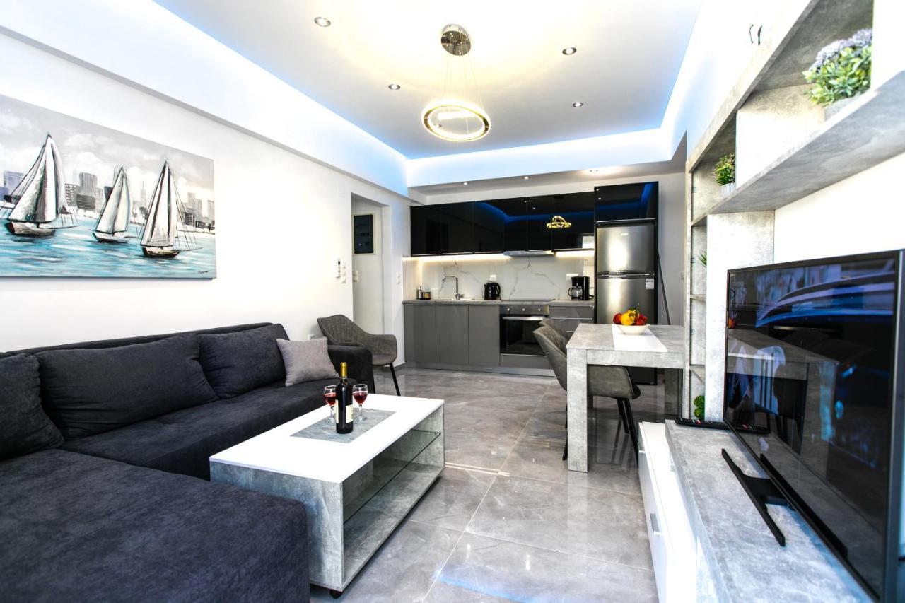 Luxury Shades Of Gray Apartment レティムノ エクステリア 写真