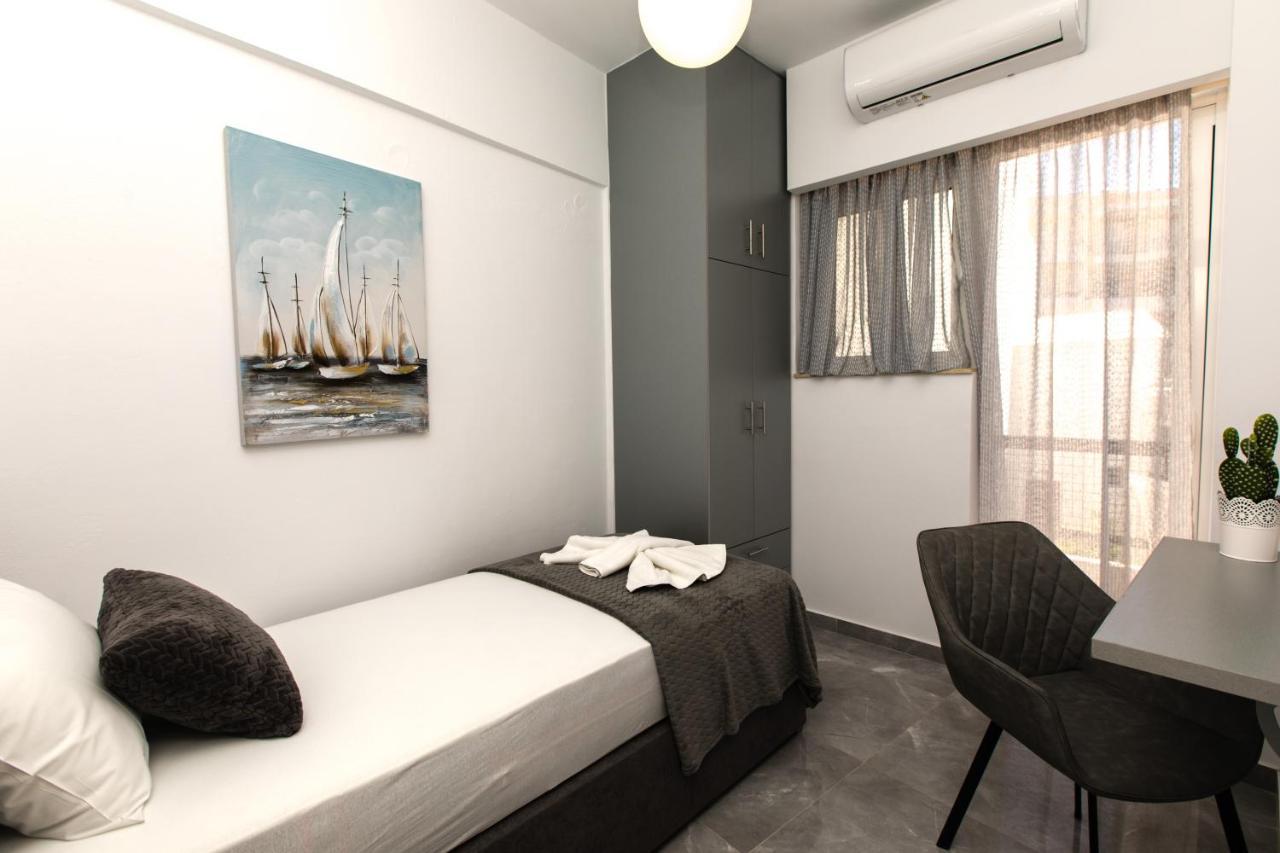 Luxury Shades Of Gray Apartment レティムノ エクステリア 写真